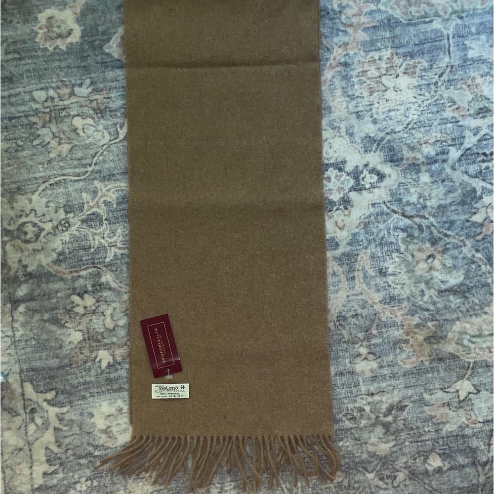Elegant Tan Wool Scarf